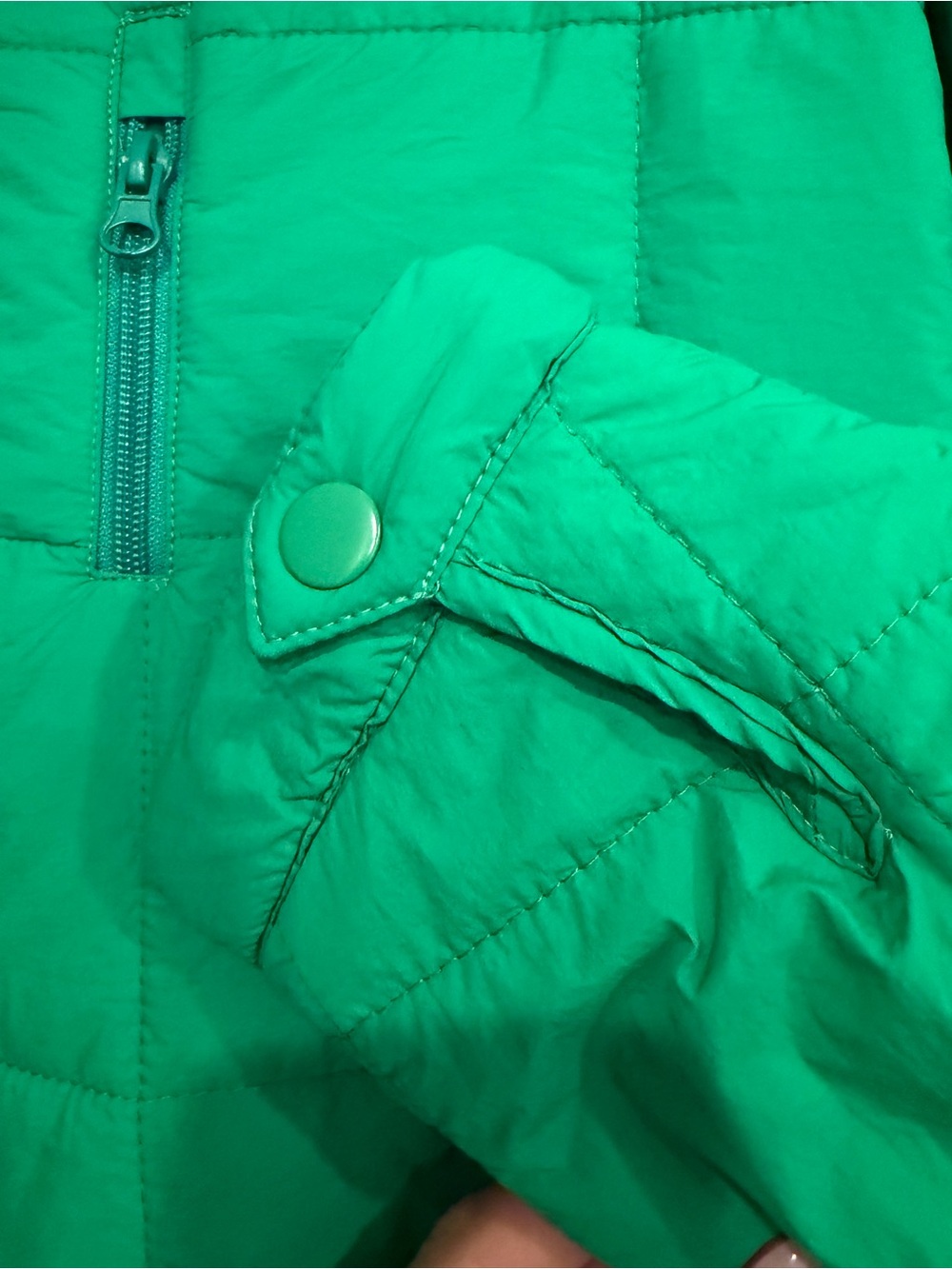 Peach Love California Green Cropped Puffer Jacket Medium J38314-01 NWOT - Picture 4 of 9